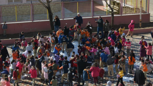 Ödemiş Belediyesi'nden çocuklara kar sürprizi  