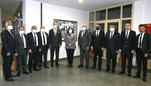 Özmeriç, Başkan Çerçioğlu'na nezaket ziyaretinde bulundu