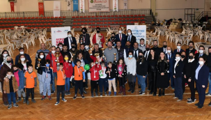 Satranç sporcuları Çiğli'de kıyasıya yarıştı