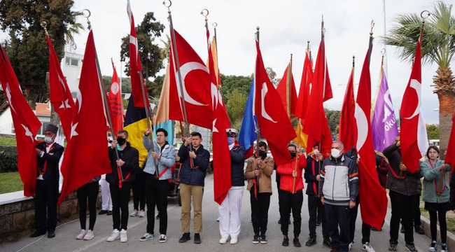 Ayvalık'ta Çanakkale şehitleri için anma töreni