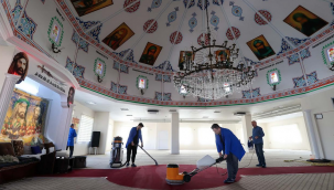 Buca'nın ibadethanelerinde kıyı bucak temizlik