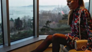 Meryem Uzerli poz verdi 