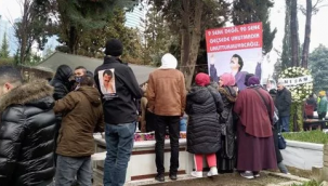 Müslüm Gürses ölümünün 9. yılında mezarı başında anıldı