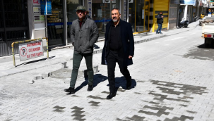 Yenicami Mahallesi'nde çarşı merkezi yeni yol ve kaldırımlarına kavuşuyor