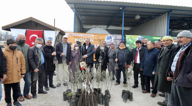 Yunusemre Belediyesi'nden 30 bin fidan, 500 arı kovanı