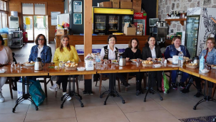 Ayvalık'ta kadınlar güçlerini birleştirdi