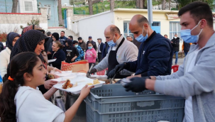 Başkan Oran, iftar sofrasında vatandaşlarla bir araya geliyor