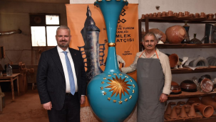 Menemen'den Cumhurbaşkanlığına dev vazo