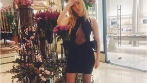 Yasmin Erbil transparan minisiyle paylaştı! 