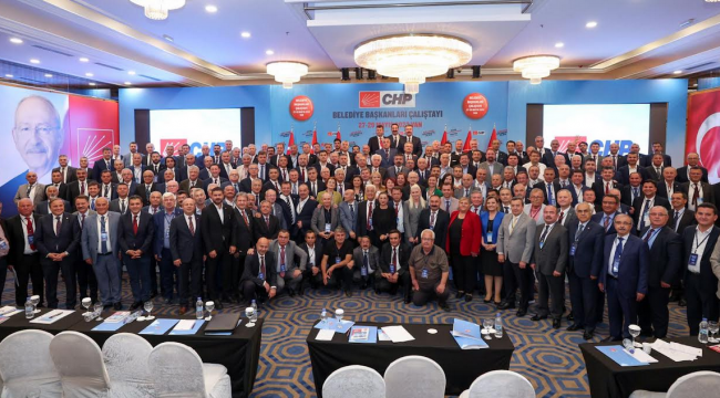 Başkan Çetin Akın Belediye Başkanları Çalıştayı'na Katıldı