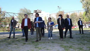 Bayraklı 'yeni kent meydanına' kavuşuyor