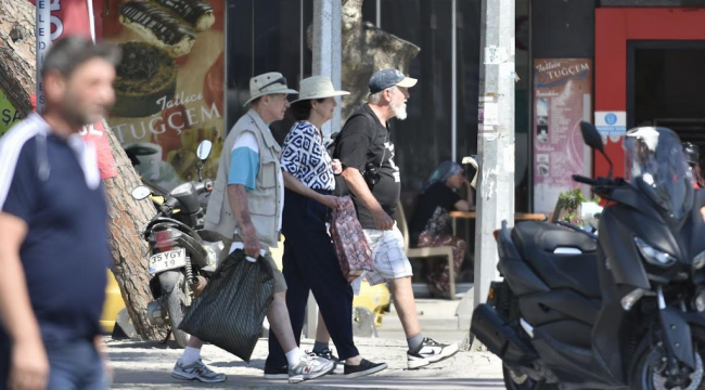 Çok uzaklardan geldiler. HOŞGELDİLER. 