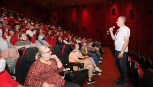 Gaziemirli 700 kadın Bergen'i izledi