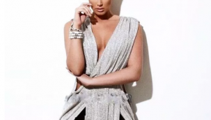 Petek Dinçöz'in seksi paylaşımına! 