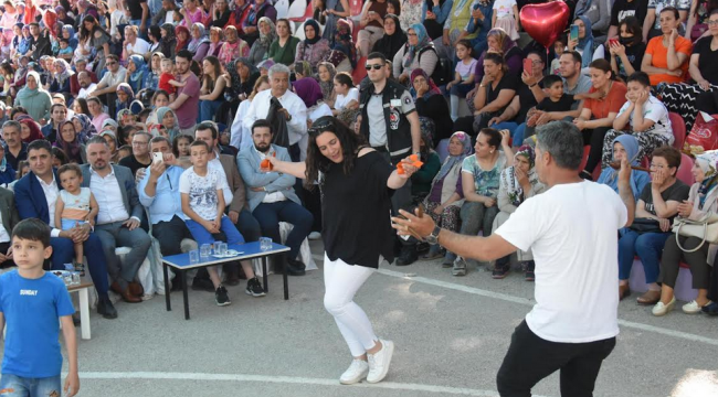 Şehzadeler Belediyesi'nden, 27. Kiraz Festivali 