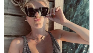 Aslı Enver'den tatil pozları! "Doğal ve güzel" 