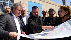 Bornova'da yollar hızla yenileniyor 