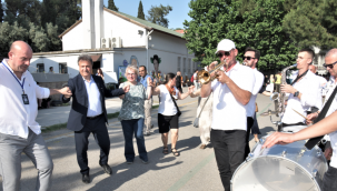Bornova'nın tarihi lisesinin mezunları buluştu 