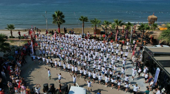 Dünyanın dansçıları Menderes'te buluştu