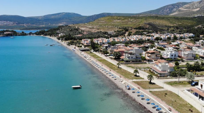 Karaburun'un cennet plajları yaza hazırlanıyor