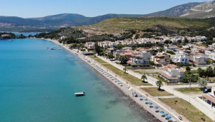 Karaburun'un cennet plajları yaza hazırlanıyor