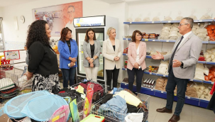 Gaziemir'in "İyilik Kapısı" Sosyal Market 2 yaşında
