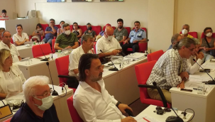 Güzelbahçeli öğrencilerin kırtasiye malzemesi belediyeden