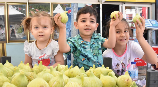 Torbalı Belediyesi'nden Bardacık İnciri Festivali