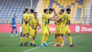 Menemen FK, evinde turladı
