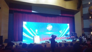 CHP'li Kılıç, öğrencilerin 'teknoloji etkinliği' denilerek AK Parti etkinliğine götürüldüklerini iddia etti