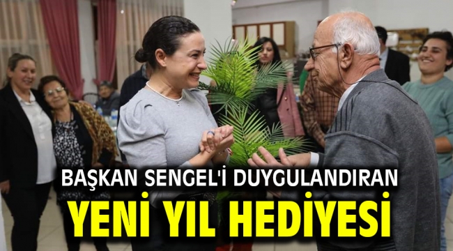 BAŞKAN SENGEL'İ DUYGULANDIRAN YENİ YIL HEDİYESİ