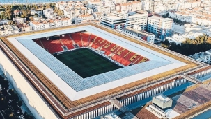 Tesis zengini Göz-Göz