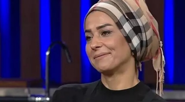 MasterChef All Star yarışmacısı Esra Tokelli'nin makyajı ve kombini sosyal medyada gündemde