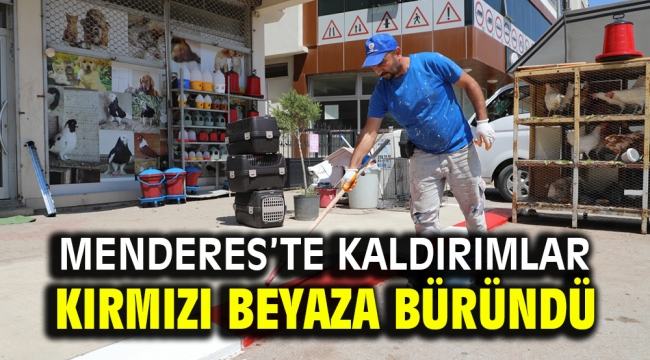 Menderes'te Kaldırımlar Kırmızı Beyaza Büründü