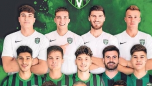 Bornova FK'da 12 imza birden