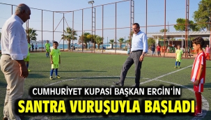 Cumhuriyet Kupası Başkan Ergin'in santra vuruşuyla başladı