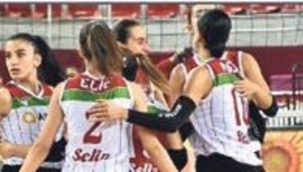 Karşıyaka ve Göztepe'den kritik galibiyetler