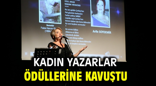 Kadın yazarlar ödüllerine kavuştu