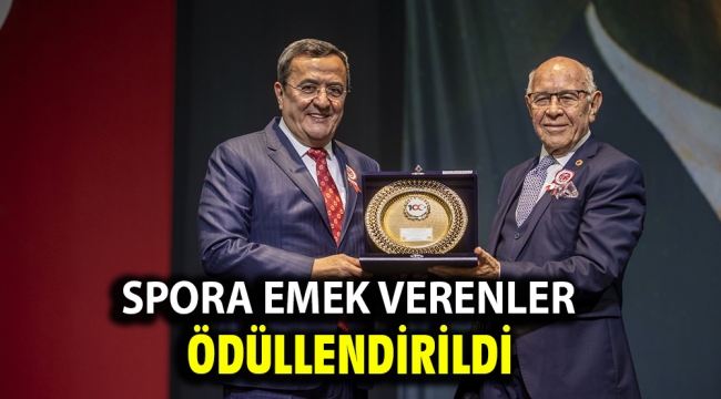 Spora Emek Verenler Ödüllendirildi 