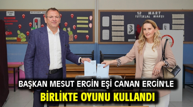 Başkan Mesut Ergin Eşi Canan Ergin'le Birlikte Oyunu Kullandı