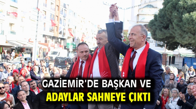 Gaziemir'de başkan ve adaylar sahneye çıktı