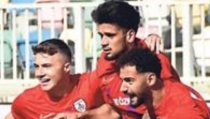 Altınordu ligde kalmayı iki hafta kala garantiledi