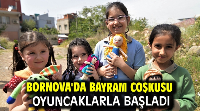 Bornova'da Bayram coşkusu oyuncaklarla başladı