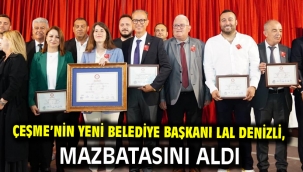 Çeşme'nin Yeni Belediye Başkanı Lal Denizli, Mazbatasını Aldı