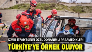 İzmir İtfaiyesinin özel donanımlı paramedikleri Türkiye'ye örnek oluyor