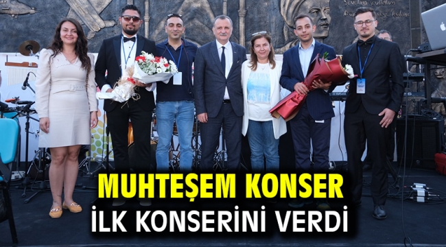 Yunusemre Belediyesi Kent Orkestrası İlk Konserini Verdi