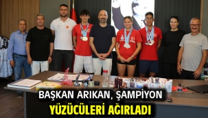 Başkan Arıkan, Şampiyon Yüzücüleri Ağırladı