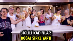 Çiğlili Kadınlar Doğal Sirke Yaptı