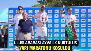 Uluslararası Ayvalık Kurtuluş Yarı Maratonu Koşuldu