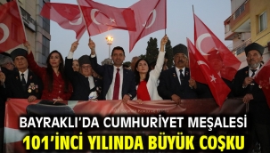 Bayraklı'da Cumhuriyet meşalesi 101'inci yılında büyük coşku 